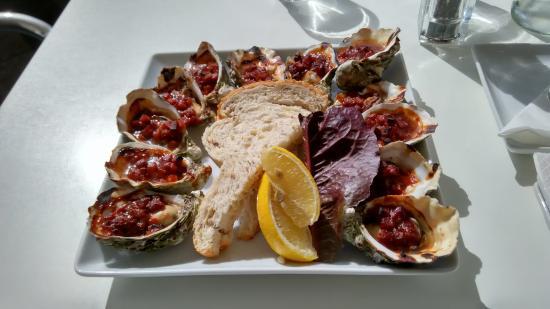 Oyster Bar Holdfast Shores